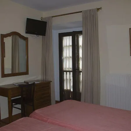 La Casona De Jovellanos 2*