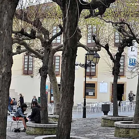 La Casona De Jovellanos 2*
