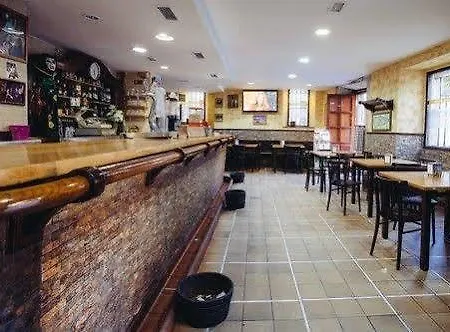 拉卡索纳德乔维拉诺斯酒店 酒店 2*
